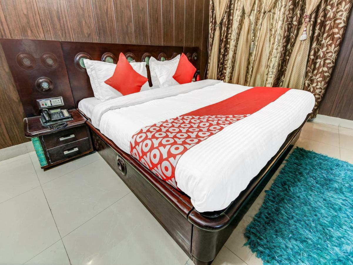 Oyo 27999 Hotel Deep Sirsa Exterior foto