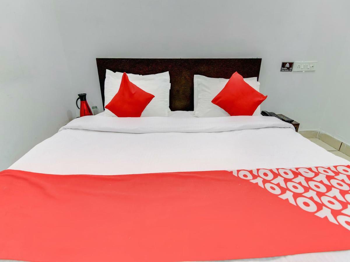 Oyo 27999 Hotel Deep Sirsa Exterior foto