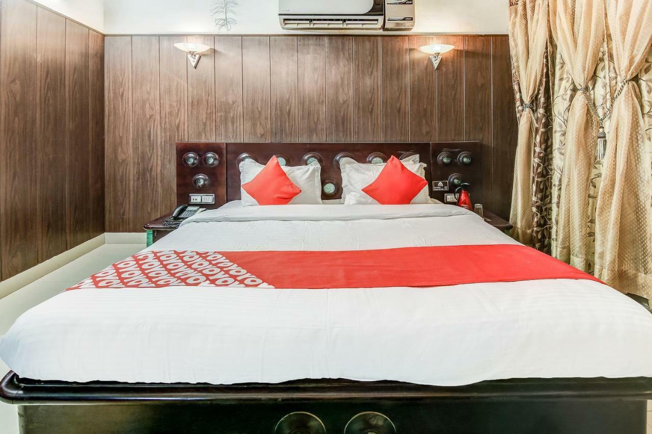 Oyo 27999 Hotel Deep Sirsa Exterior foto